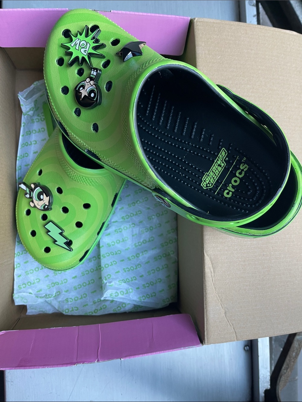 CROCS Powerpuff Girls women’s size 8 (Gently Used)